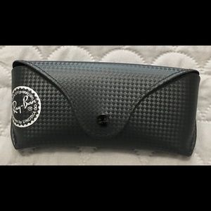 New Black  Weave pattern Ray Ban case!